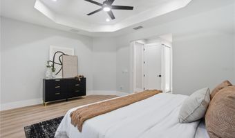 5719 PENINSULAR Dr, Belle Isle, FL 32809