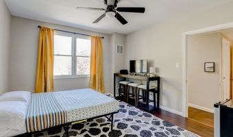 28 Duchess Ave, Middletown, NJ 07748