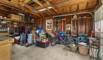 22 Cobb Rd, Bath, ME 04530