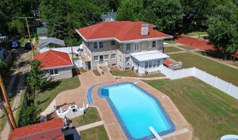 411 N B St, Arkansas City, KS 67005