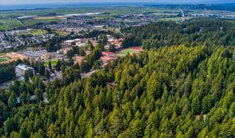 E 16th Street, Arcata, CA 95521