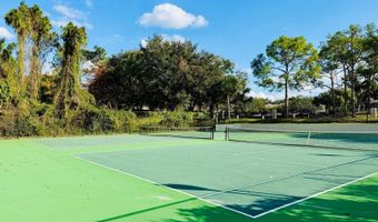 216 AFTON Sq 202, Altamonte Springs, FL 32714