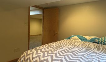 331 S 4th St, Akron, IA 51001