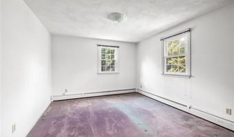 20 Adirondack Dr, East Greenwich, RI 02818