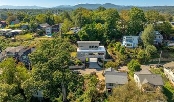 35 Jefferson Dr, Asheville, NC 28801