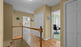20 Morrison Ave, Middletown, RI 02840