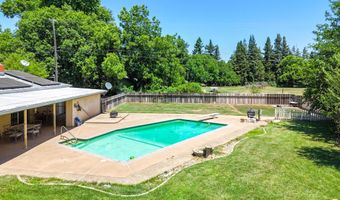 21169 Shelly Ln, Anderson, CA 96007