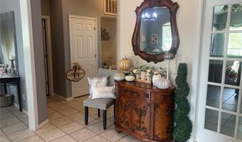 2210 Lakewood Dr, Chickasha, OK 73018