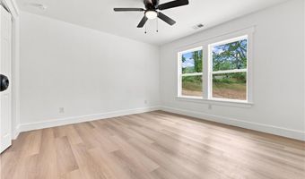 4380 Navajo Ln SE, Acworth, GA 30102