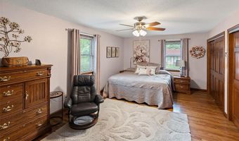 207 Ladd St, Alton, IL 62002