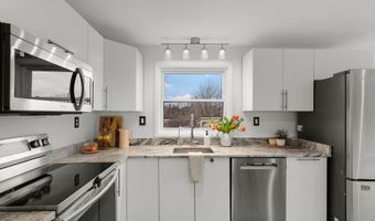 9 Reservoir Rd, Altamont, NY 12009