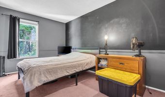 2 Lee Ct, Barnegat, NJ 08005