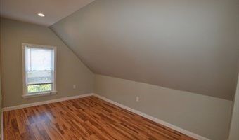 32 Roundy 2, Beverly, MA 01915