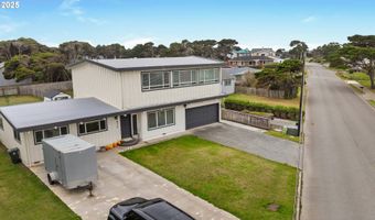 875 OCEAN Dr SW, Bandon, OR 97411