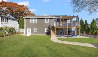 54 Salem Ave, Cranston, RI 02920