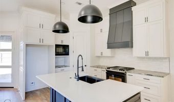 703 Julesburg Ln, Benton, LA 71006