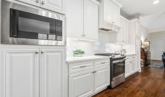 554 ARBOR Dr, Auburn, AL 36830