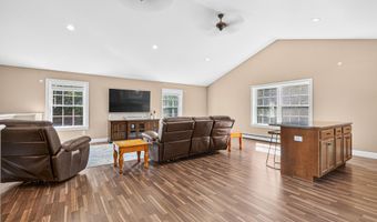40 Haley Rd, Arundel, ME 04046