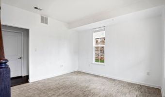 41768 MCMONAGLE Sq, Aldie, VA 20105
