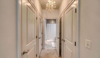 1023 N ROYAL St 204, Alexandria, VA 22314
