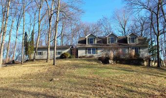 880 W Mashie Ct, Angola, IN 46703