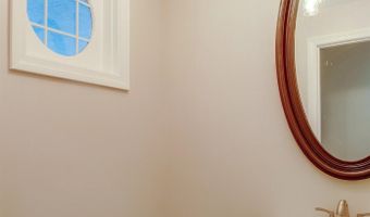 27 Buttonwood Rd, Bedford, NH 03110