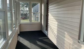 35 West St, Cromwell, CT 06416