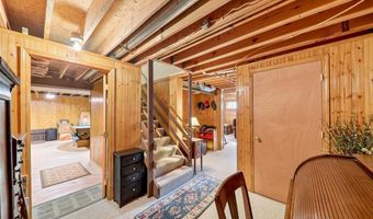 302 Fox Hollow Woods Dr, Ballwin, MO 63021