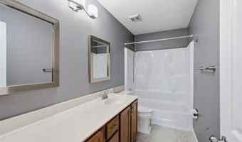 305 Oak Top Ct, Ballwin, MO 63021