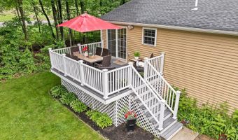51 Palomino Ln, Bedford, NH 03110