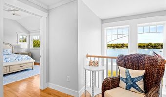 115 Beavertail Rd, Jamestown, RI 02835