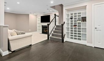 2863 11TH St N, Arlington, VA 22201