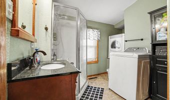 707 N Republic Ave, Alma, MI 48801
