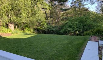 660 Juniper Cir, Algonquin, IL 60102