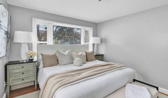 84 Oxford St, Bridgeport, CT 06606