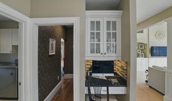 7 Champagne Ter, Bedford, NH 03110