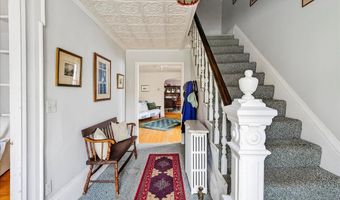227 High St, Belfast, ME 04915