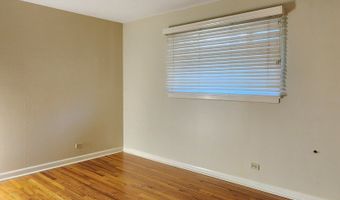 660 W Central Rd, Arlington Heights, IL 60005