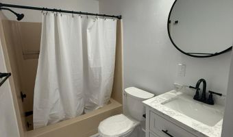 21 B Pleasant St 8, Barnstable, MA 02630