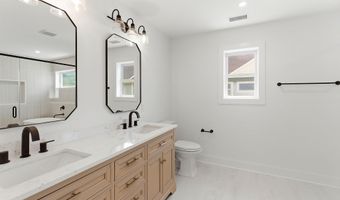 56 W Washington Ave, Atlantic Highlands, NJ 07716