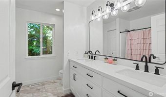 14719 102nd Ave NE, Bothell, WA 98011