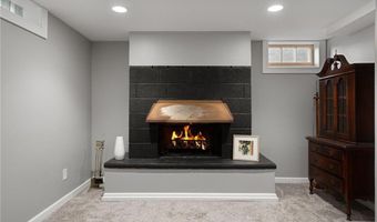 120 Ridge Rd, Albert Lea, MN 56007