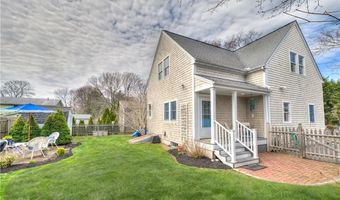 38 Highland Ave, Barrington, RI 02806