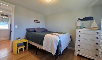 9 Arbeth Rd, Narragansett, RI 02879