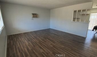 20221 Zuni Rd, Apple Valley, CA 92307