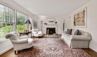 7721 MARYKNOLL Ave, Bethesda, MD 20817