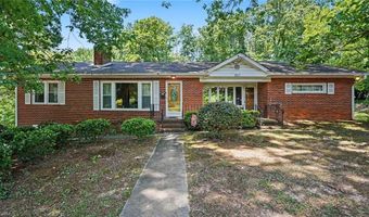 807 E Salisbury St, Asheboro, NC 27203