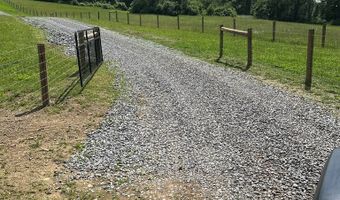12129 N Scenic Hwy, Bastian, VA 24314