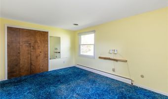 24 Glenbourne Ct, Amherst, NY 14221