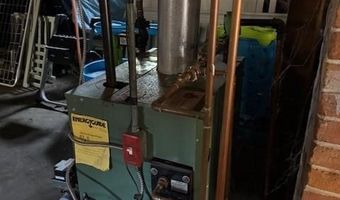 1088 Main St, Hopkinton, RI 02832